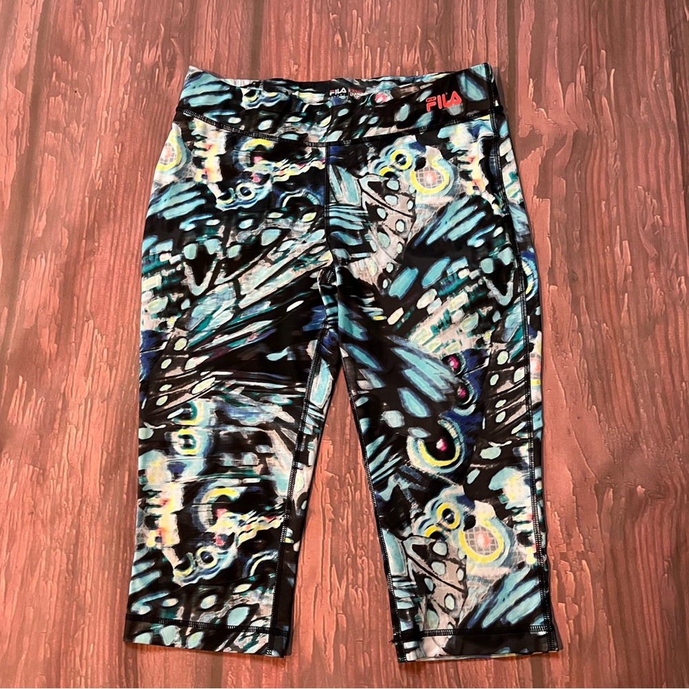 Women’s pre-owned Fila capri leggings size M